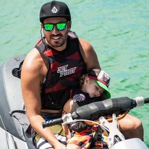 Meet your Posher, Carlos